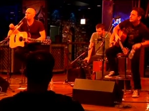 Vertical Horizon Performs for Sailors and Dependents in Sasebo