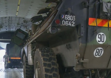 United States Air Force Support French Military - C-17 Transportation Flight into Mali