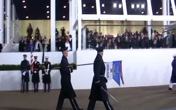 President and Vice President Watch Inaugural Parade (5 of 5)