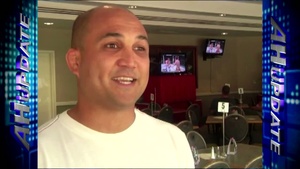 UFC Fighter Visits Hawaii