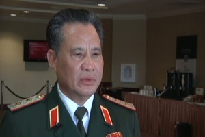 Vietnam People's Army General Discusses partnership with Oregon National Guard