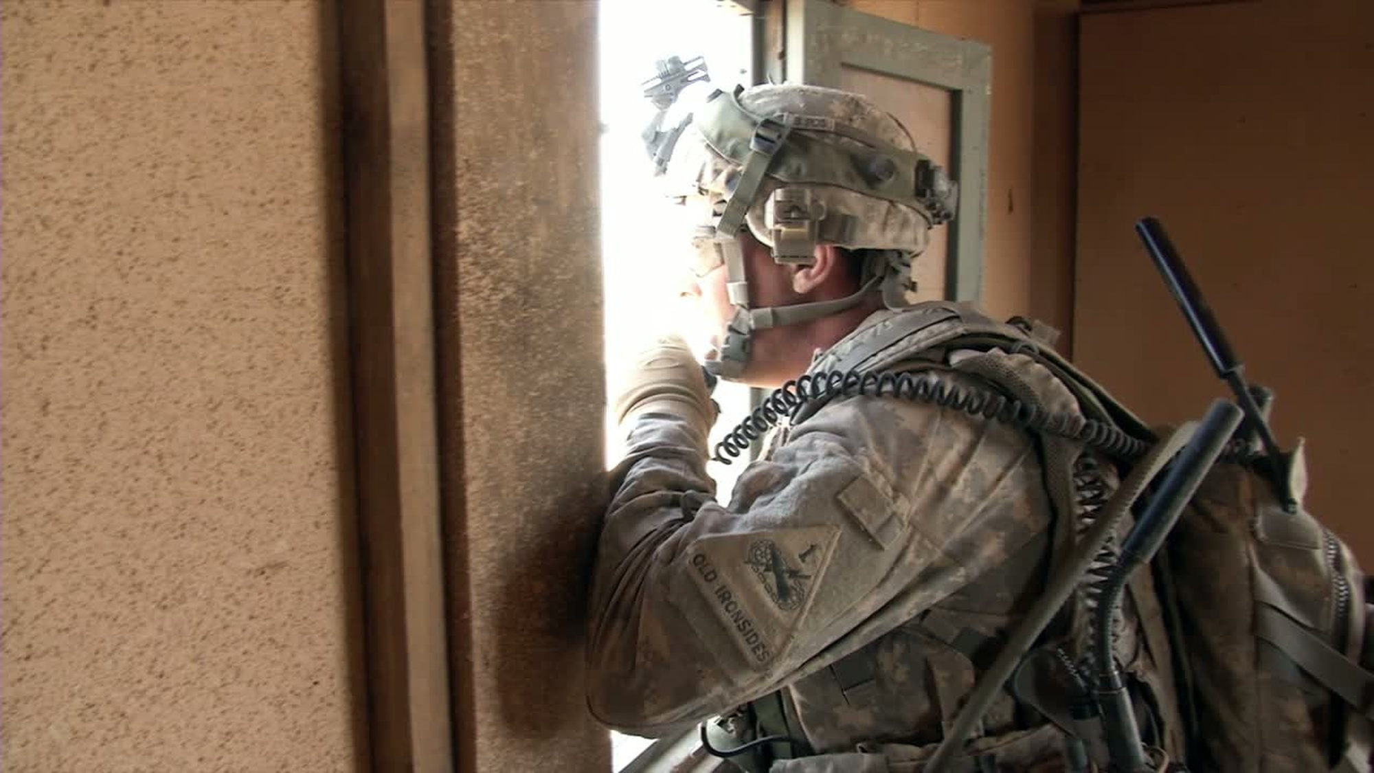 Video of Soldiers from 2nd Brigade, 1st Armor Division evaluating the effectiveness of the Tactical Communications and Protective System (TCAPS). Also available in high definition