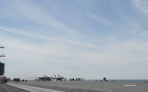 UCAS Launches From USS George H.W. Bush