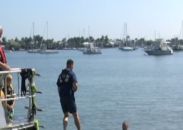 First Responders Demonstrate Lifejacket importance Prior to Memorial Day Weekend