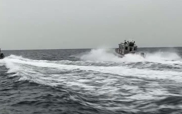 Coast Guard multiple boat pursuit drills