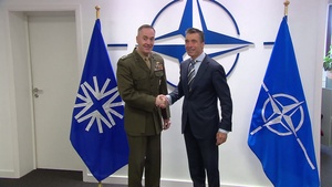 Defence Ministers BXL Bilateral COMISAF