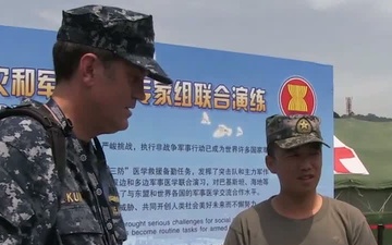 U.S. Navy doctors visit Chinese and Singaporean level 2 field hospital
