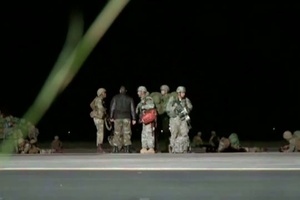 Soldiers Update: Tactical Air Landing Operation