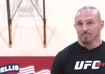 UFC Fit Coach Mike Dolce speaks to Nellis Airmen