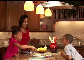 Light bulbs cut your carbon footprint (30 sec PSA)