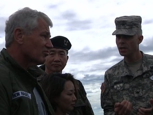 U.S. Secretary of Defense visits DMZ