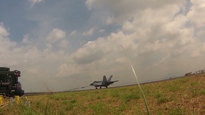 Philippine Air Force, U.S. Marines conduct recovery training