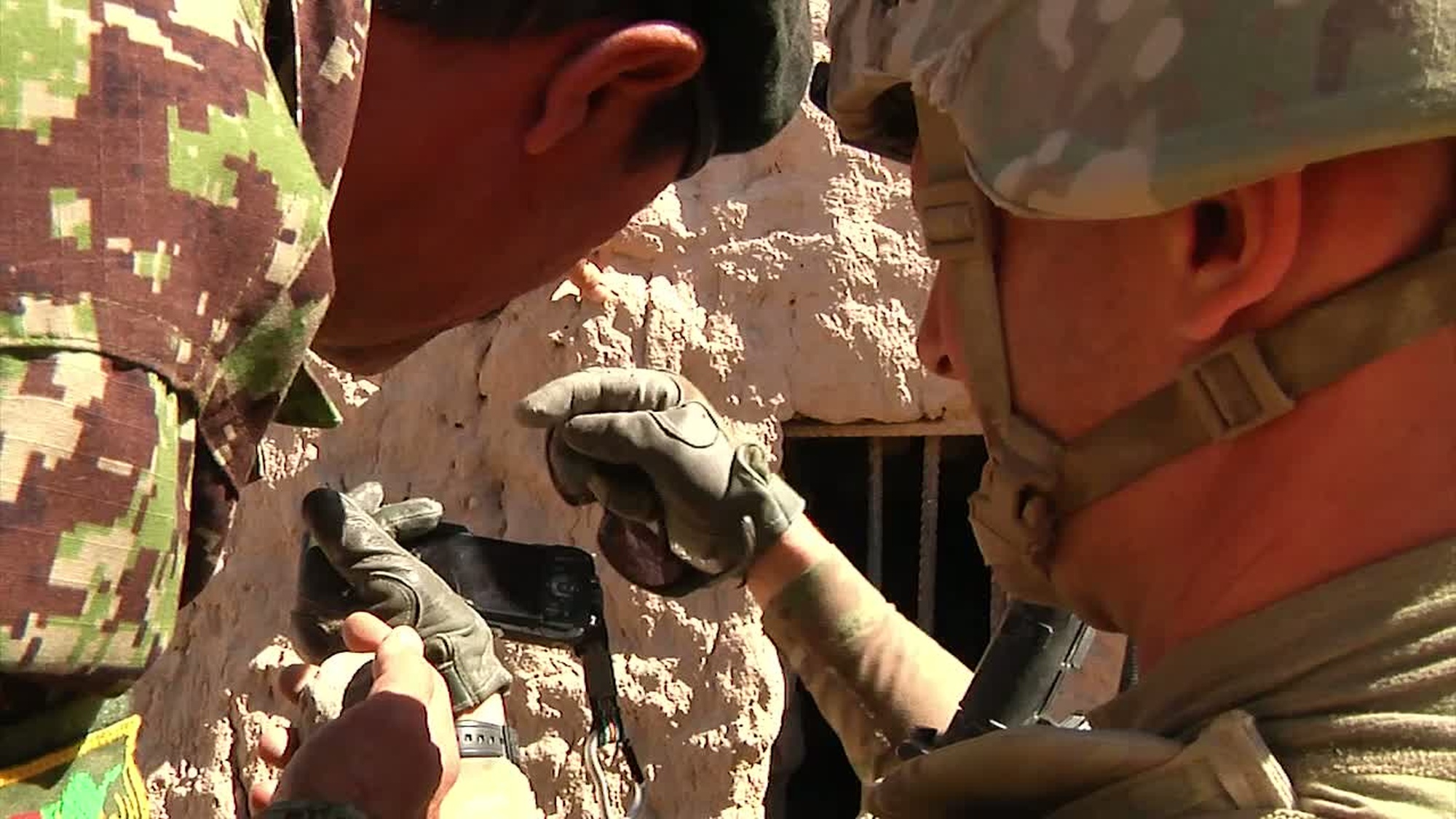 Ilya Starinov - The godfather of modern insurgent IED warfare - Standing  Well Back, image size:2000x1125