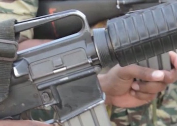 Marines teach weapons training