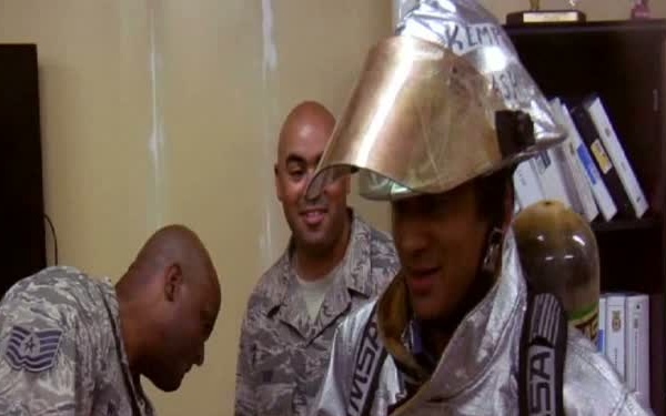 Kate Walsh &amp; Kal Penn Visit the 380th