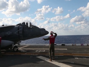 22nd MEU ACE Lands Harriers Aboard USS Bataan