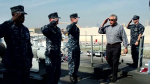 Hagel Meets with Troops, Leaders in Bahrain