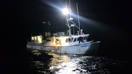 Northeast Coast Guard Units Respond to Disabled Fishing Vessel off Montauk