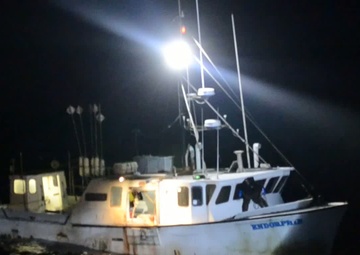 Northeast Coast Guard Units Respond to Disabled Fishing Vessel off Montauk