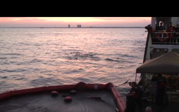 WLB-oil-skimming-ops