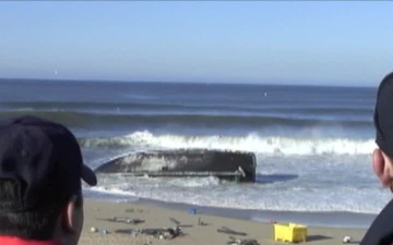 11014-G-2129M fishing vessel runs aground Half Moon Bay