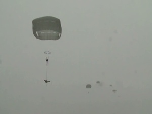 Soldiers Update: Arctic Airborne