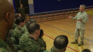 Marines in Italy Meet with Commandant
