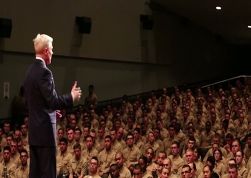 Secretary of the Navy visits Camp Pendleton