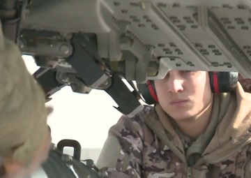 F-16 Maintainers Remove Engine