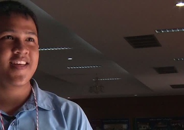 Marines Visit Thai Children at Boonwattana High School