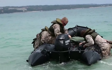 Combat Engineers Improve Water Reconnaissance Skills