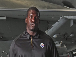 Steelers Linebacker Lawrence Timmons Visit (b-roll)