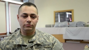 Washington National Guard soldiers volunteer their time as civilian volunteers at the Oso, Washington mudslide