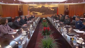 Hagel Urges Diplomacy in South China Sea Disputes