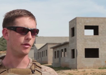 Marines hone leadership skills in Division Schools' Urban Leader’s Course (Interview Densley)