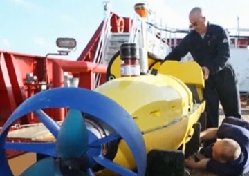 Bluefin Makes Eighth Dive in Airliner Search