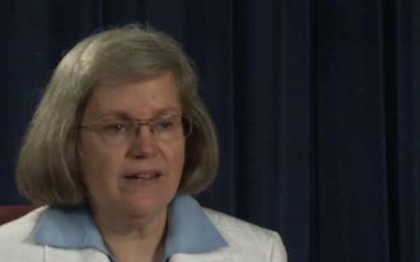 Mrs. Holly Petraeus Visits Incirlik