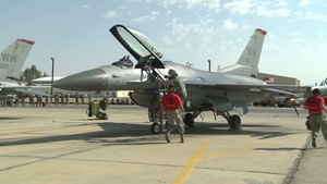 Pilots and Aircrew Participate in Falcon Air Meet Scramble Competition