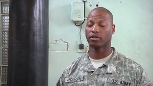 US Soldiers Arm-Wrestle Latvian Troops