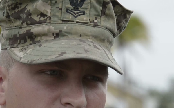 MDSU 2 divers set up a recompression chamber in Belize as part of the Southern Partnership Station '14 mission to Central and South America