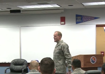 CMSAF James Cody Visits Scott AFB