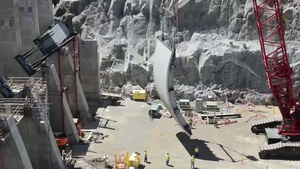 First Massive Folsom Spillway Gate Installed