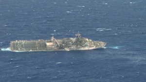 Ex-USS Ogden Receives Fire from ROKS Submarine and HnoMS Frigate during RIMPAC 2014 SINKEX