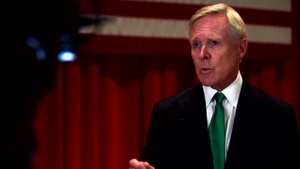 Navy Secretary Mabus Holds All-Hands Call