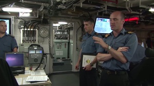 HMCS Calgary departs Pearl Harbor