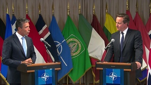 NATO Secretary General, British Prime Minister, SACEUR discuss Ukraine crisis