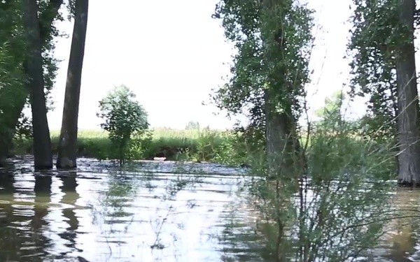 Waters of the U.S.: Ditch flowing into lake