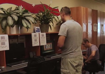 Servicemembers Enjoy the Benefits of the USO