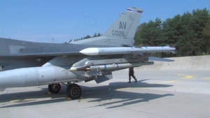 31st FW F-16s Taxing