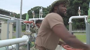 Sailors Refuel LCACs